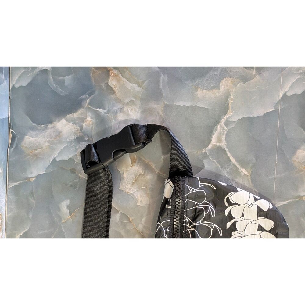 Aloha Collection Mini Hip Pack - Tyvek coated - Dry/Wet - NEW - Picture 4 of 8